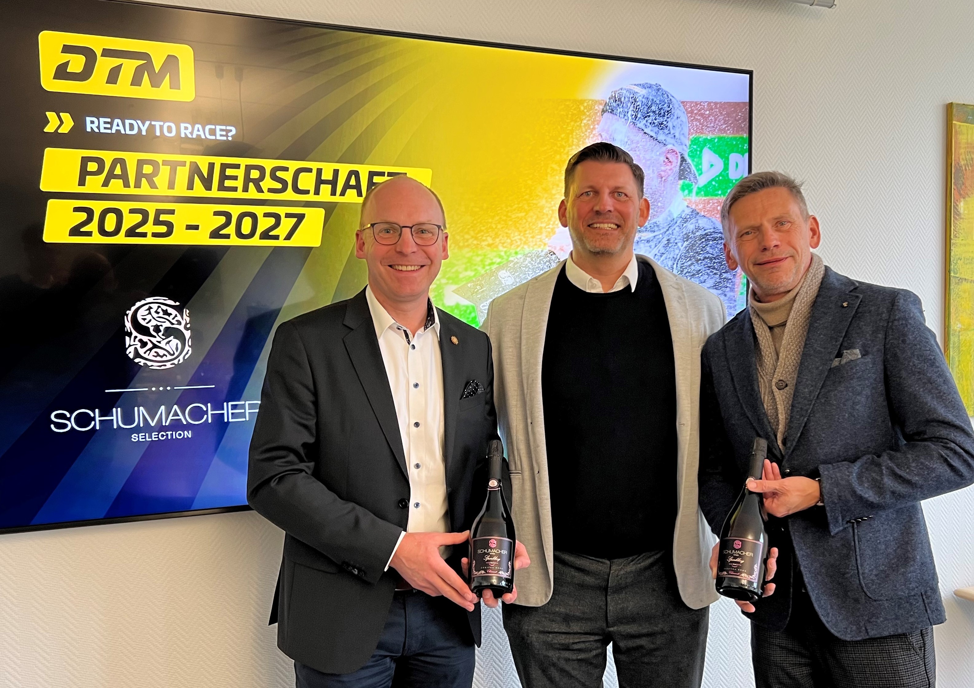 DTM-Stars jubeln mit Schaumwein von Ralf Schumacher